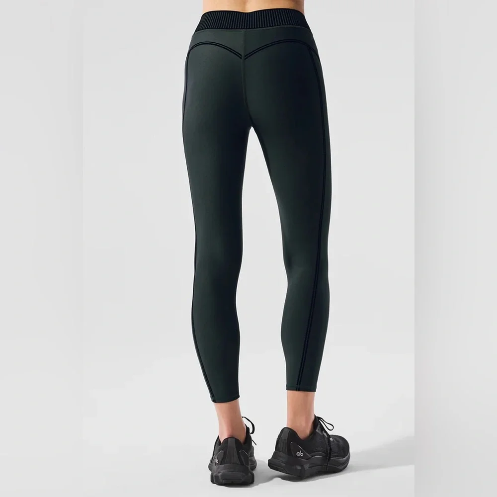 ALO Yoga Black Seamless Sports Bra & High-Waist Leggings Set - size SM